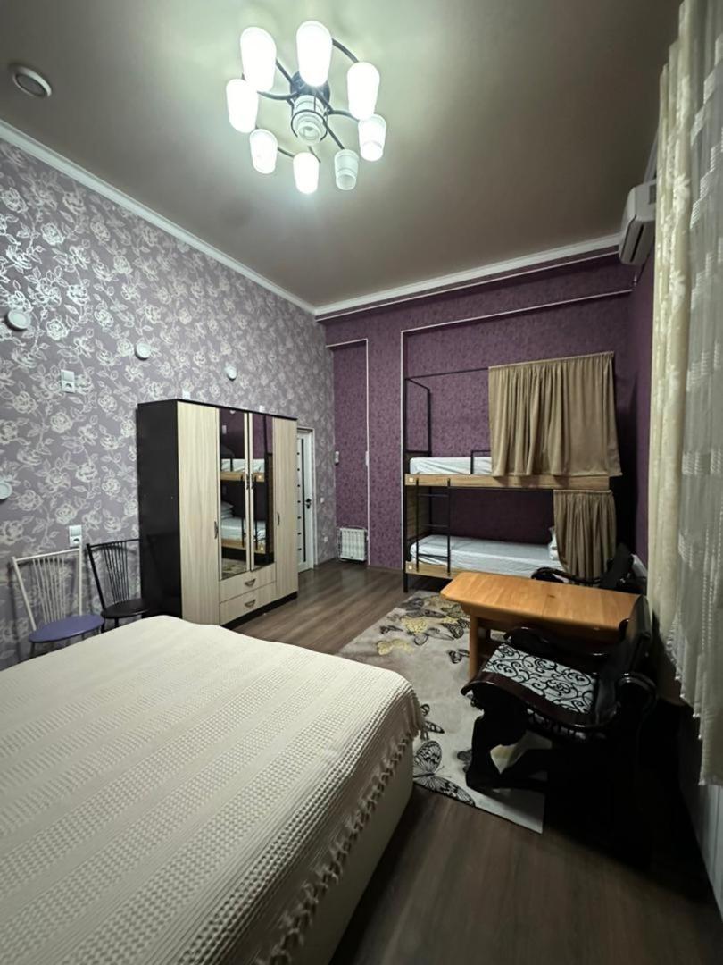 Sweet Home Hostel Bisjkek Buitenkant foto